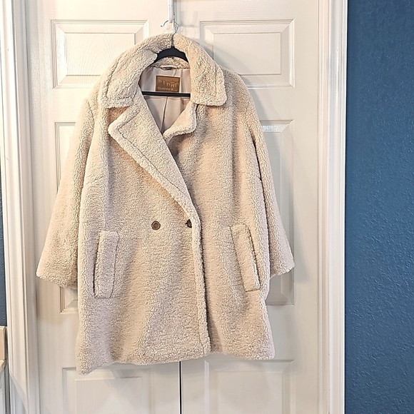 NWT Bearpaw Sherpa Fleece Mid Length Women's Coat. Button Closure, Cream Size 2X - Picture 7 of 9